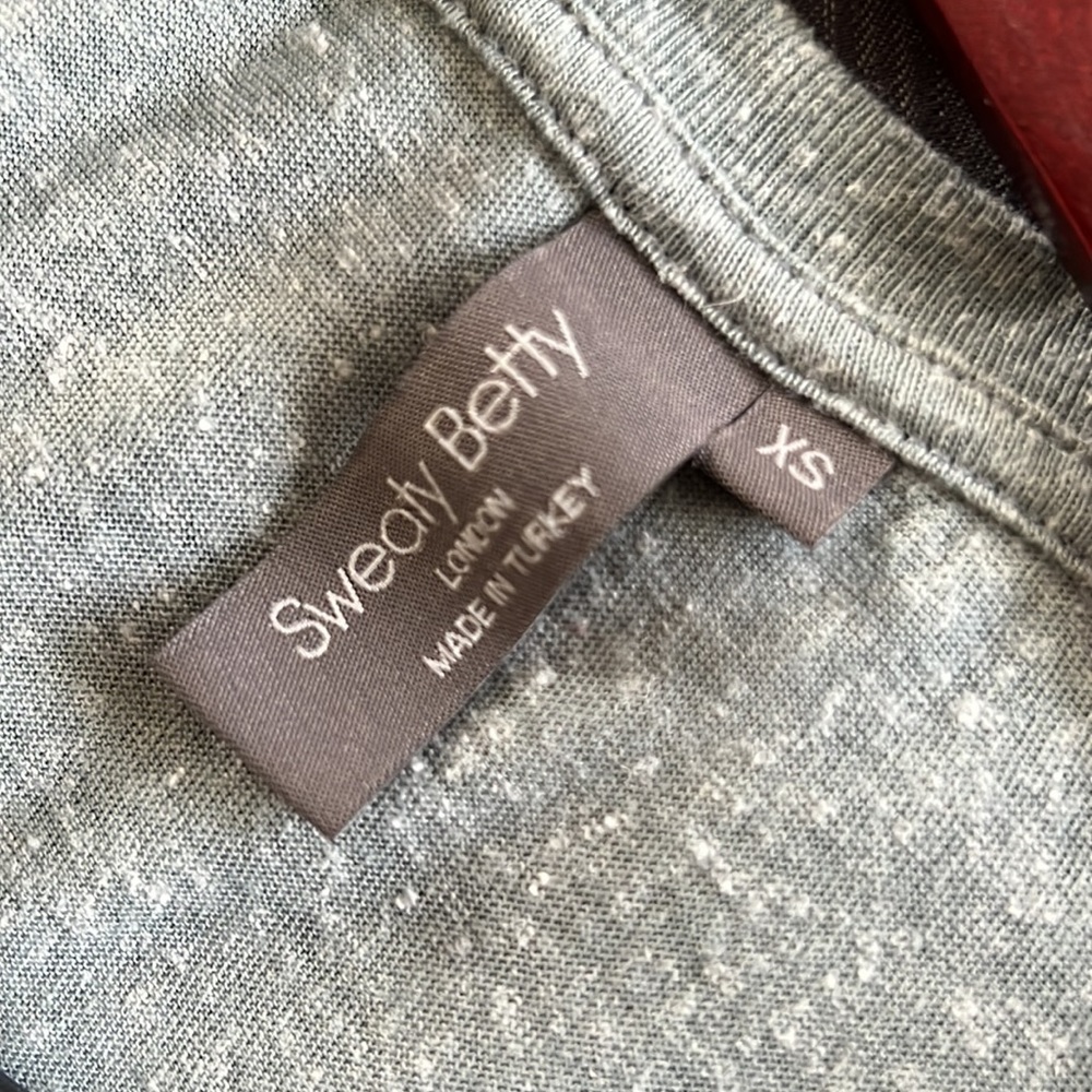 Sweaty Betty Tank - Picture 4 of 4